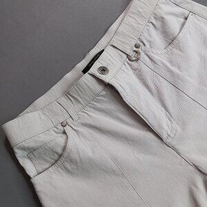 Simon Chang Women's Size 4 Straight Leg 5-Pocket Stretch Pants